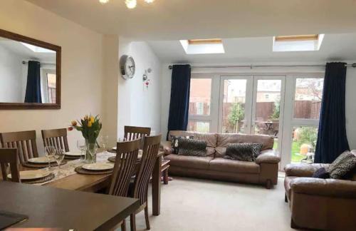 Ford Casa | 4 bedroom house in seaside town