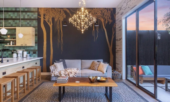 West Oakland Casa | 4-bedroom house Near UC Berkeley with Garden Jacuzzi Garage Parking