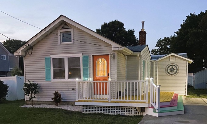 Villas Casa | 4-bedroom house in charming Lower Township with WiFi, AC