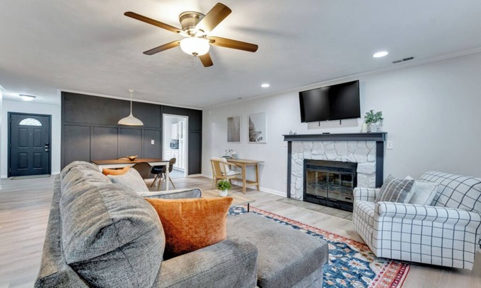 Virginia Beach Casa | 4-bedroom house in welcoming Virginia Beach with WiFi