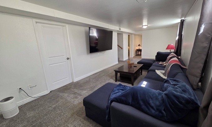 Dupont Casa | 4 Bedroom house within 10 minutes of Downtown Denver! Full house with yard.