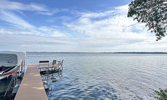 Spicer Casa | 4-bedroom lake home on beautiful Green Lake, Spicer, MN!