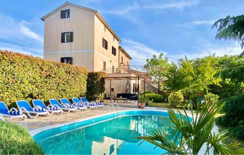 Sveti Anton Casa | 4 Bedroom Lovely Home In Sveti Anton