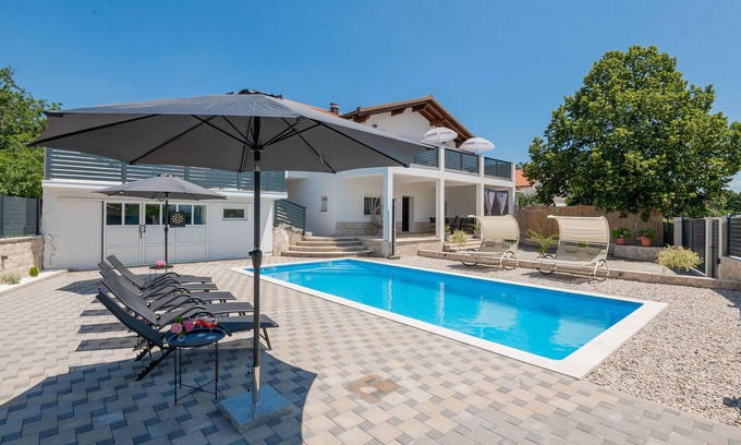 Imotski Casa | Hermosa casa de 4 dormitorios en.