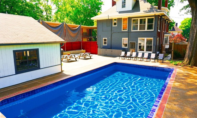 Midtown Casa | 4 Bedroom Memphis Historic Home and Summer In-ground Swimming Pool