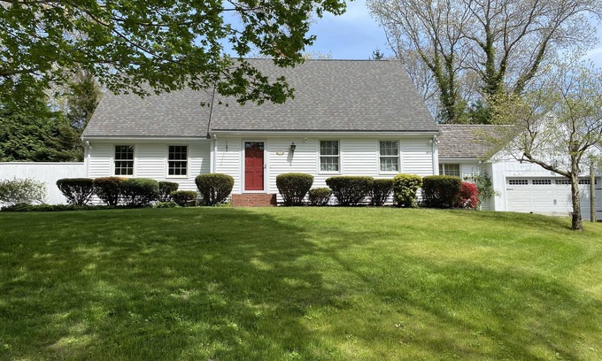 East Sandwich Casa | 4 bedroom, private beach access