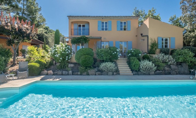 La Motte Villa | 4-BEDROOM PRIVATE VILLA WITH POOL AND GARDEN ( N°449)