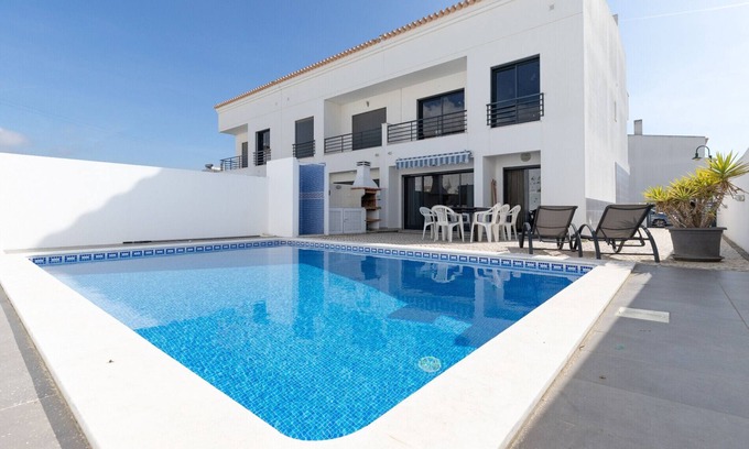Vila Nova De Cacela Chalet De Esquí | Villa de 4 dormitorios con piscina privada en Vila Nova de Cacela by AlgarveManta (3V4)