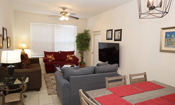 Florida Central Atlantic Coast Complejo | 4-bedroom resort in charming Winter Garden with AC