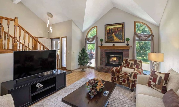 Bent Creek Casa | 4-Bedroom Retreat with Outdoor Space & King Bed