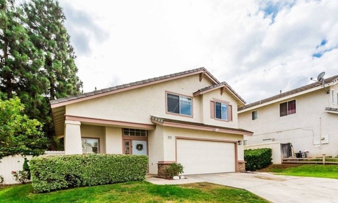 Corona Apartamento | 4 Bedroom Single family L-(458298) by Houzlet