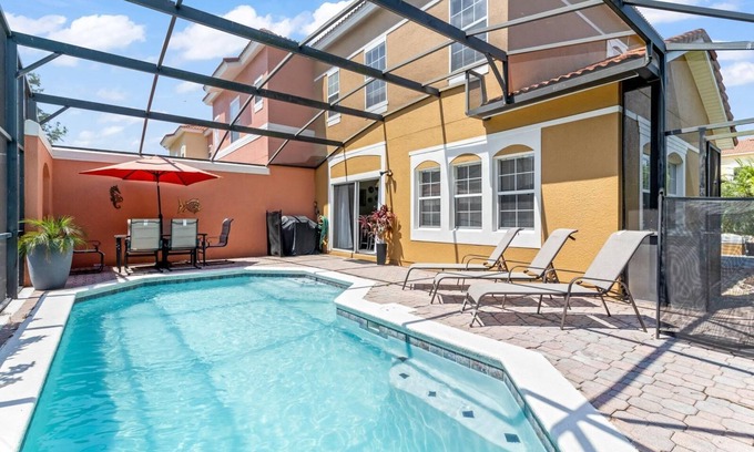 Kissimmee Casa | 4-bedroom townhome in welcoming Kissimmee pool home, 25 minutes from Disney!