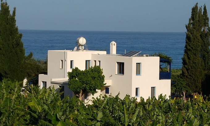 Kissonerga Villa | Villa de 4 dormitorios, cerca de la playa