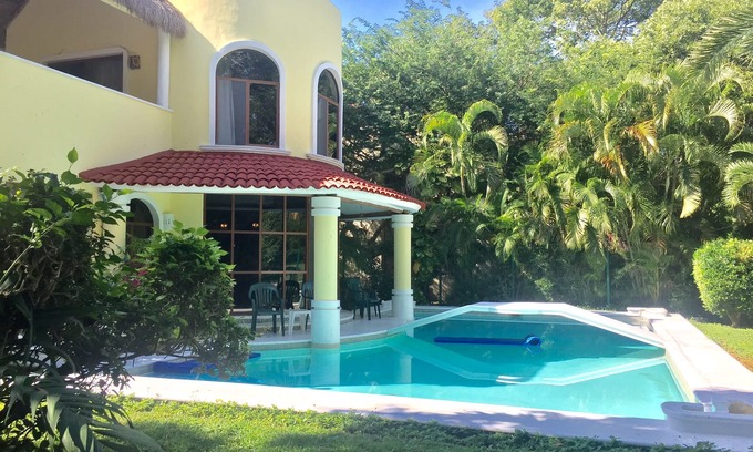 Playacar Casa | Villa de 4 dormitorios con gran piscina privada en el campo de golf