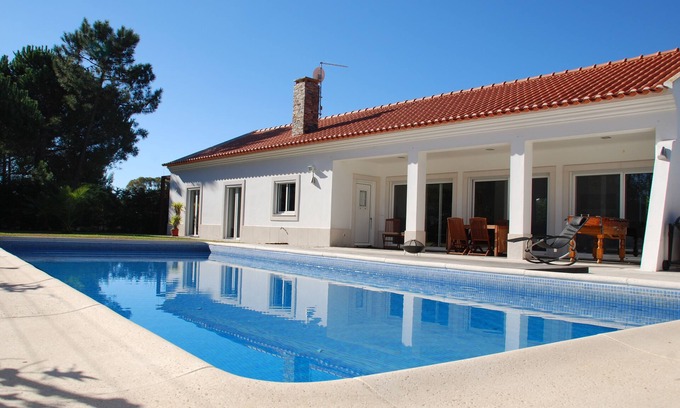 Troia Villa | Villa de 4 dormitorios con jardín y piscina.