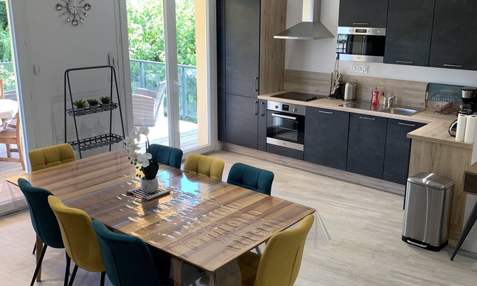 Chailland Casa | 4-BEDROOM VILLAGE HOUSE SLEEPS 8
