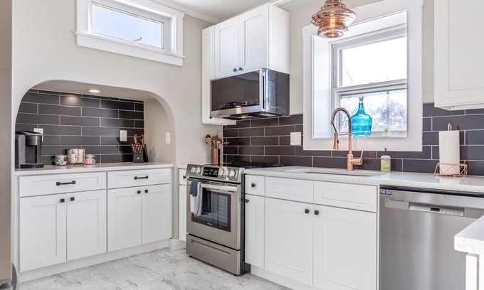 Wentzville Casa | 4 Bedroom Wentzville Home by StayLage
