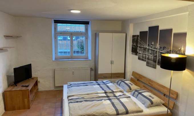 Schwieberdingen Apartamento | 4 Betten in 3-Zimmer-Wohnung mit WLAN TV und Garten