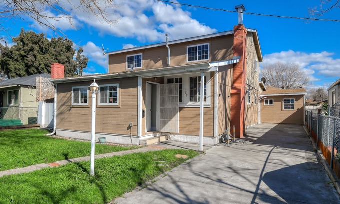 Oakland Casa | Casa 4 + br / 2ba cerca de OaklandAirport & RaiderStadium