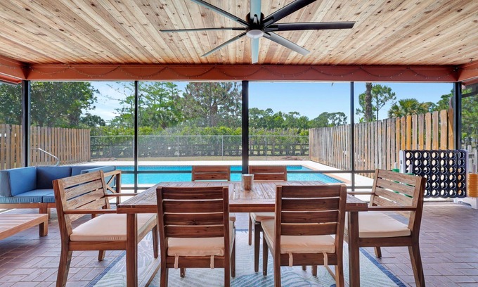 Lake Worth Casa | 4 BR Luxurious Equestrian Pool Home on 2 Acres