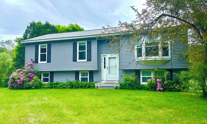 Cavendish Casa | 4 BR Ranch in Proctorsville VT-Families, couples, weddings. AC