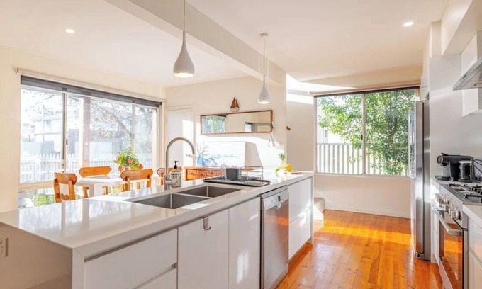 St Leonards Casa | A pie de playa y ciudad / pub, Wi-Fi gratuito y Foxtel, barbacoa, para familias