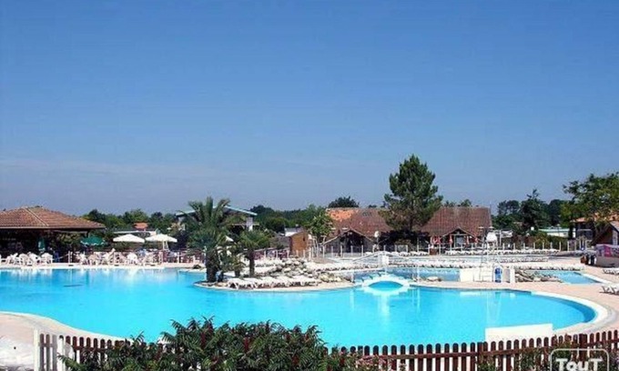 Gastes Casa | Camping 4 * entre el lago y el océano / LV / LL/WIFI / todo para bebés