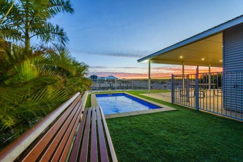Exmouth Casa | 4 Corella Court - Pool and Jetty 12m max