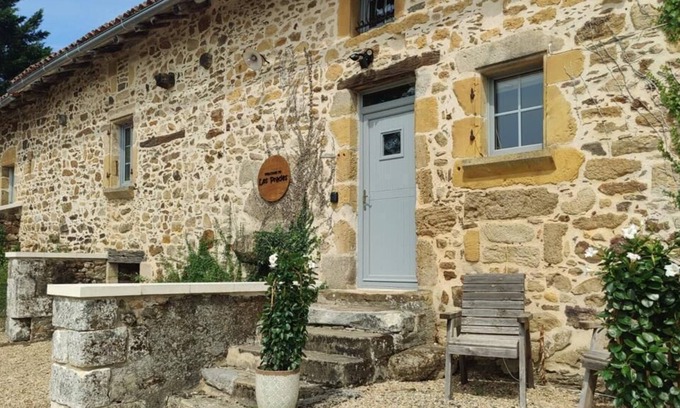 Saint-Martin-de-Fressengeas Otro | 4 bed Farm House in st Martin des Fressengaes France