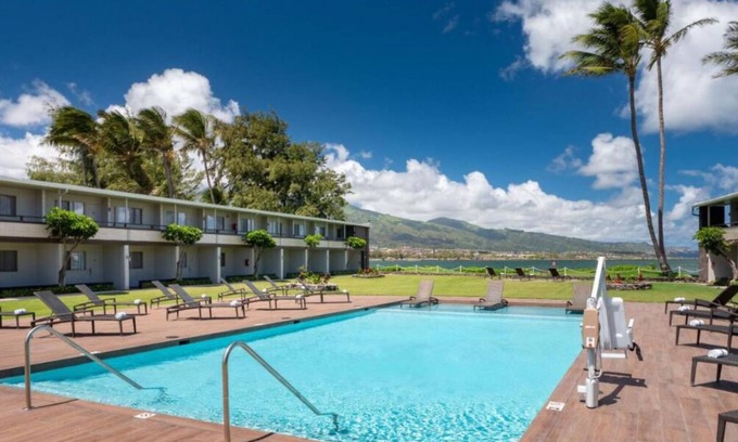 Kahului Casa | 4 Great Units fit for Families! Pet-Friendly Property, Close to Paukukalo Beach!