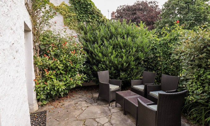 Burton Cabaña | 4 Greencross Cottages