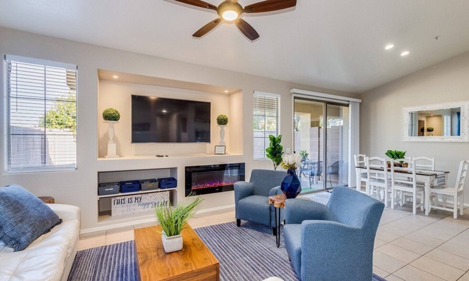 Sunrise Village Casa | 4 homes next to each other in Golf Course Gated Community for Large Groups!!