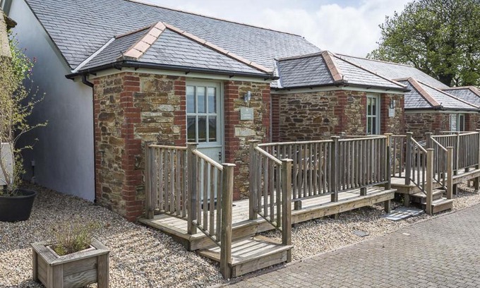 Bugford Casa | 4 Keeper's Cottage, Hillfield Village
