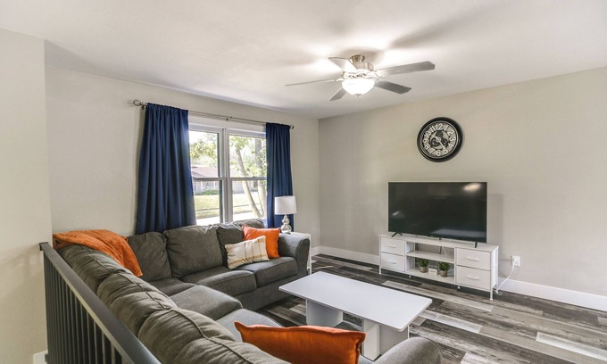 Polk City Casa | 4 Mi to Big Creek State Park: Spacious Family Home