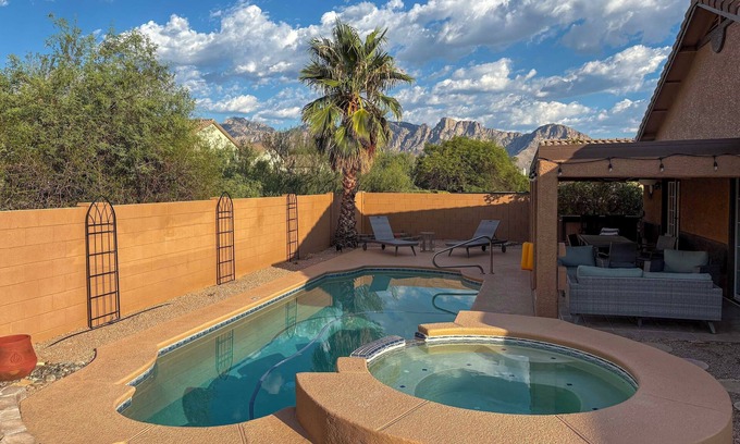 Rancho Vistoso Casa | 4 Mi to Catalina State Park: Mountain-View Home