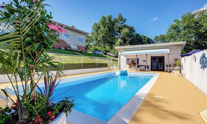 Chattanooga Apartamento | ¡NUEVO! Chattanooga Studio w / Pool - 5 millas al centro