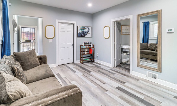 Detroit Casa | 4 Mi to Dtwn: Detroit Townhome Near North End
