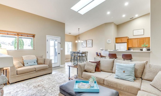 Grand Junction Casa | 4 Mi to Dtwn Grand Junction Hot Tub Haven!