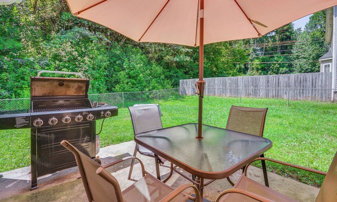 Greensboro Casa | < 4 Mi to Dtwn Greensboro: Renovated Home w/Yard!