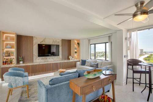 South Island Apartamento | 4 Mi to Lovers Key SP Modern Condo with Ocean Views