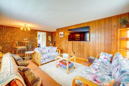Sophia Casa | 4 Mi to Off-Road Park Beckley Area Townhome