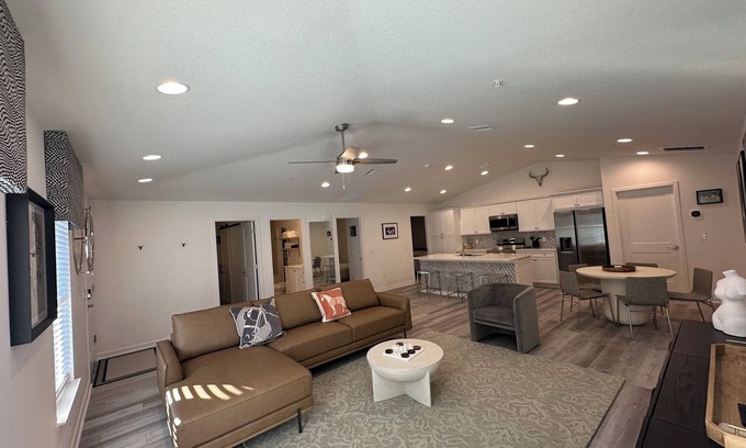 Fellowship Casa | 4 min to WEC, Crownwood Modern, NEW 3bd 2ba cozy townhome close to FAST