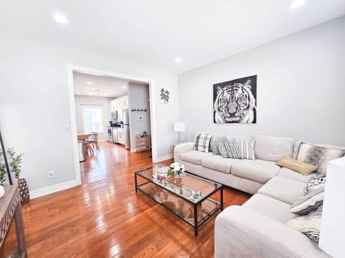 Chapel Hill Casa | 4 Minutes to UNC - 7 Minutes to Carrboro - En-Suite Bathrooms