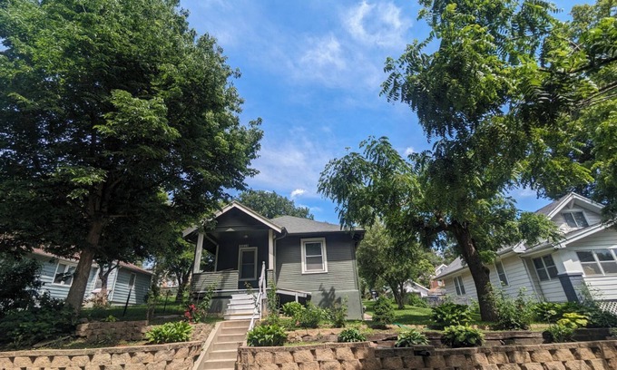 Omaha Casa | 4 minutes to zoo & 10 minutes to downtown! 2 bedroom, 3 bed home w/patio & yard