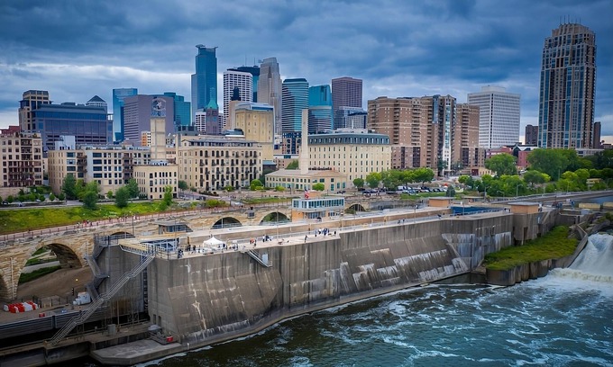Downtown Minneapolis Casa | 4 Modern Downtown Rooms, Short Ride To Minneapolis Institute of Arts!