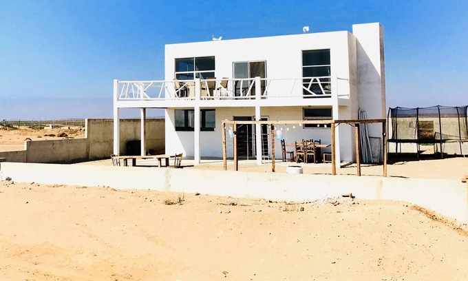 Colnett Casa | 4 Bdr en la playa en el surf naufragio y en la caminata Baja500