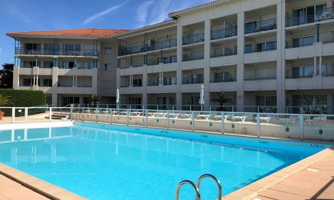 Ciboure Apartamento | 4 people 2 rooms, terrace, residence with swimming pool - golf sea surf E