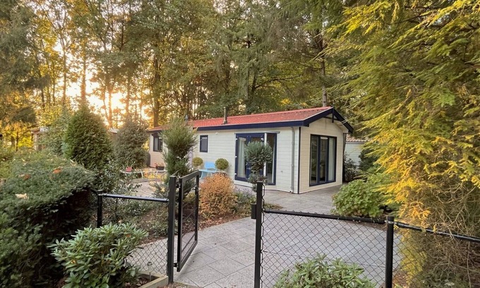 Municipality of Epe Chalet De Esquí | 4 person Boschalet in Epe (Veluwe) Comfortable, fully equipped.