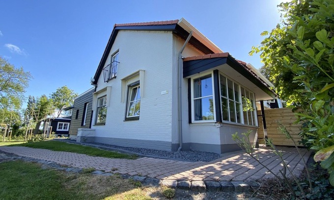 Cadzand-Bad Casa | 4 person comfortable holiday home in Cadzand by Sea