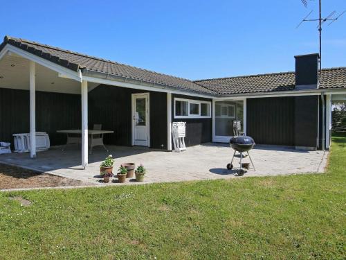 Smidstrup Strand Casa | 4 person holiday home in Gilleleje-By Traum